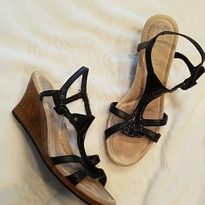 Rockport Black Patent Leather T-strap Wedge 8.5